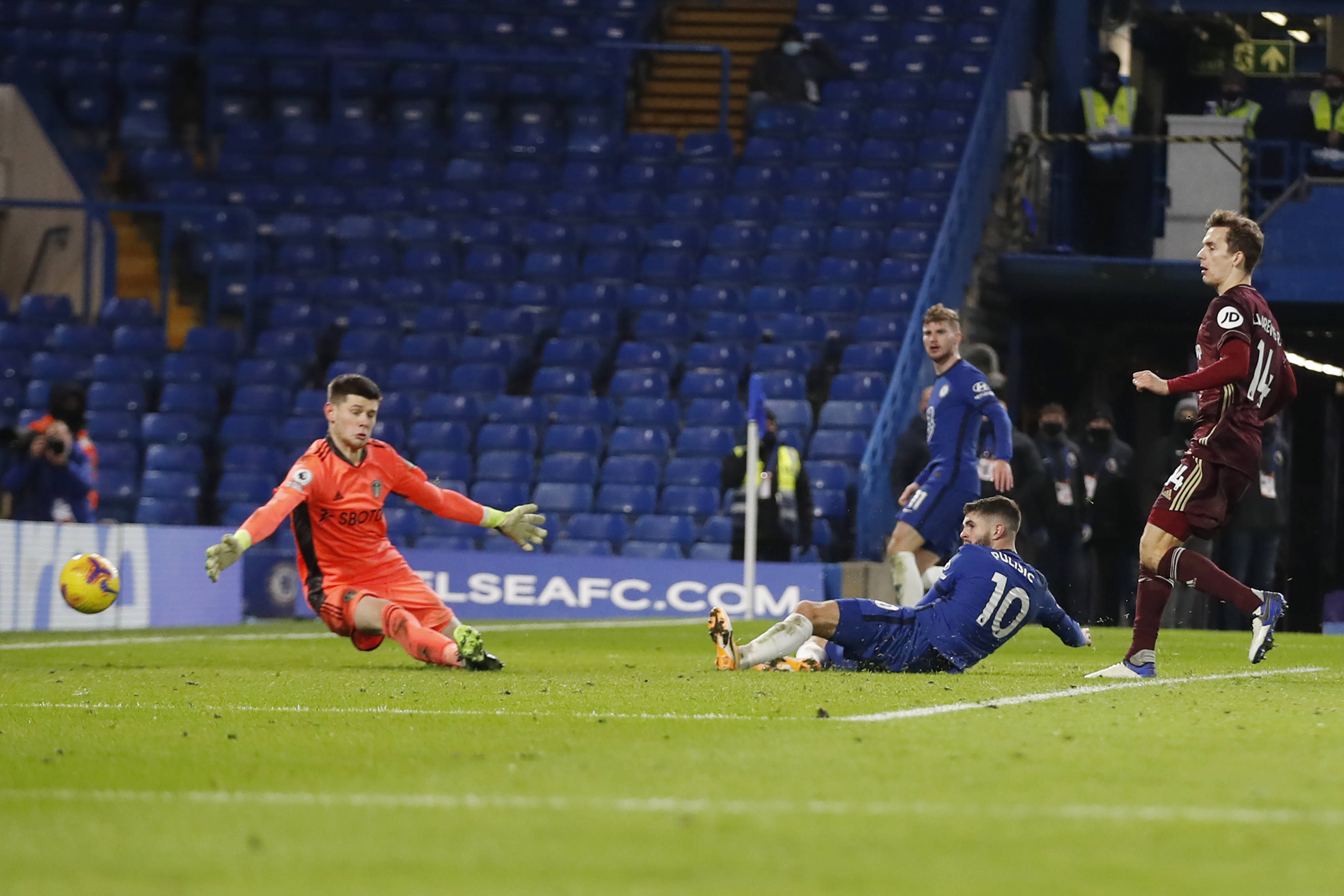 个人表现却 个人表现却